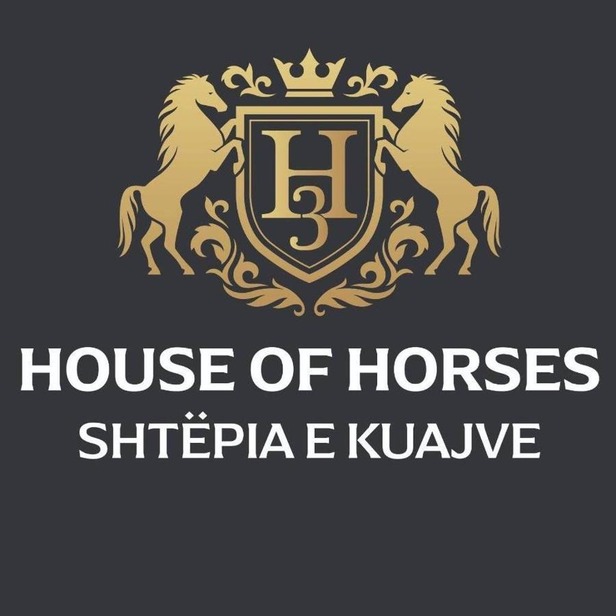House Of Horses Shtepia E Kuajve Hotel Korce Luaran gambar