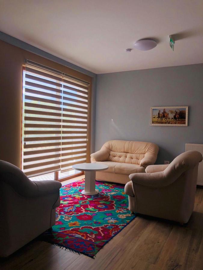 House Of Horses Shtepia E Kuajve Hotel Korce Luaran gambar