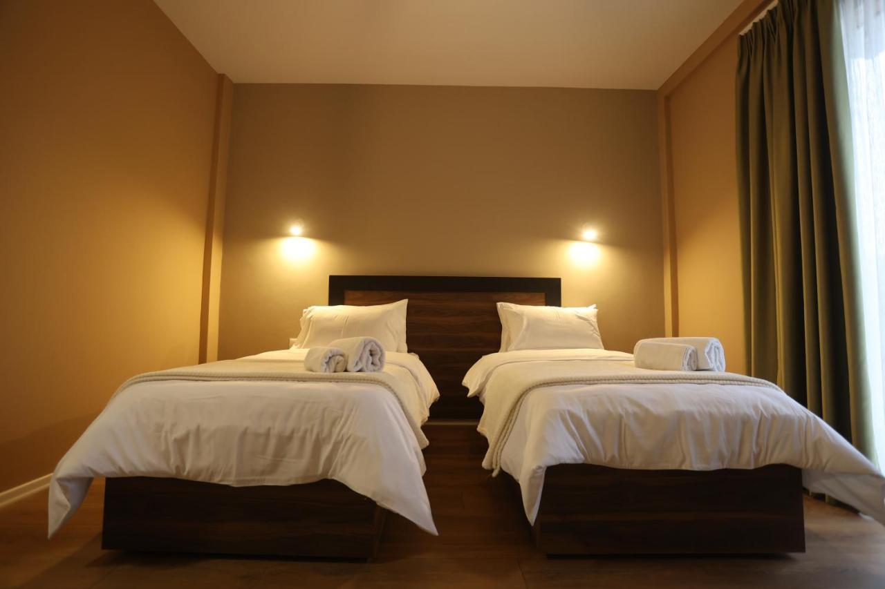 House Of Horses Shtepia E Kuajve Hotel Korce Luaran gambar