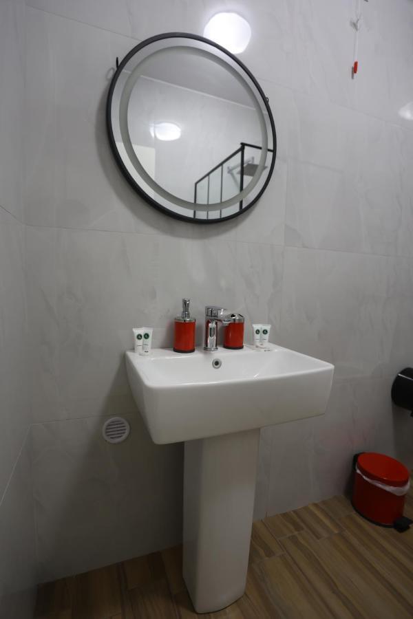 House Of Horses Shtepia E Kuajve Hotel Korce Luaran gambar